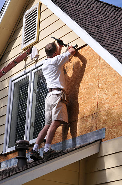 How To Choose The Right Materials for Your Siding Installation in 'Bell Gardens, CA